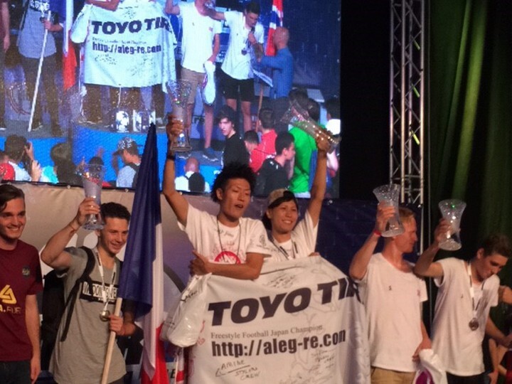フリースタイルフットボールの世界大会で 日本チーム Aleg Re アレッグ が優勝 高度なテクニックと芸術性に観客が魅了されました 株式会社 フェイスアップジャパンのプレスリリース