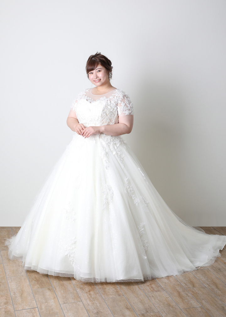 ぽっちゃり花嫁のためのウエディングドレス Curvy発表 有限会社キクヅルのプレスリリース ぽっちゃり花嫁のためのウエディングドレス Curvy発表 有限会社キクヅルのプレスリリース