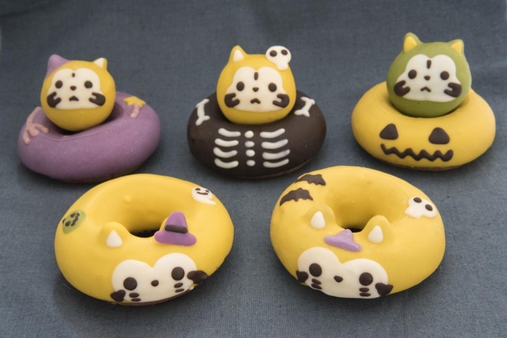 あらいぐまラスカル 型のハロウィンドーナツ発売 ラスカル が いたずらっ子 を意味することにちなんで 日本アニメーション株式会社のプレスリリース