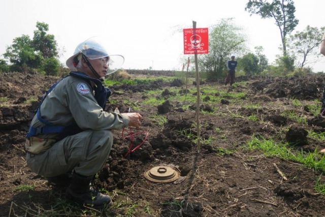 PKO参加の元自衛官がカンボジア地雷除去活動の資金調達を目指して、クラウドファンディングでプロジェクト開始！