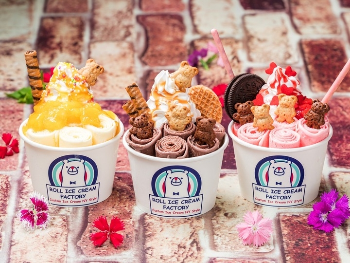 テディベアをトッピングしたメニューを集めた サマーテディベアフェア を開催 ロールアイス専門店 ロールアイスクリームファクトリー がおくる夏の新メニュー 株式会社トレンドファクトリーのプレスリリース テディベアをトッピングしたメニューを集めた サマーテディベアフェア を開催 ロールアイス専門店 ロールアイスクリームファクトリー がおくる夏の新メニュー 株式会社トレンドファクトリーのプレスリリース