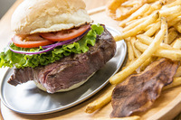 BURG HOLIC     COFFEE & DINERのプレスリリース