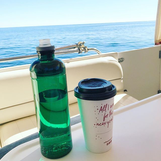 話題のデトックスウォーターも持ち運び可能 ガラスのように透明感のあるおしゃれな セクシーボトル 0 6l を新発売 株式会社スター商事のプレスリリース 話題のデトックスウォーターも持ち運び可能 ガラスのように透明感のあるおしゃれな セクシーボトル 0 6l を新発売 株式会社スター商事のプレスリリース