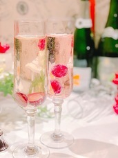 La fete de fillesのプレスリリース