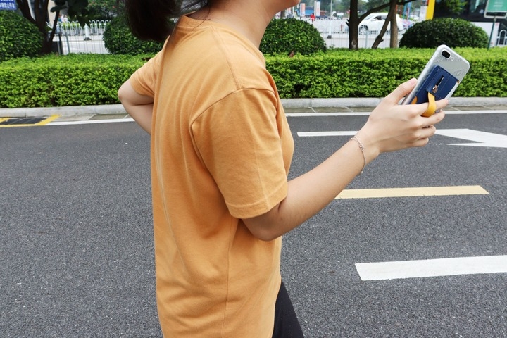 ラシカル 減らす財布シリーズ 財布ですら不要の完全ミニマリスト仕様 スマホ貼付型ウォレット ピタロス のクラウドファンディングをmach Yaにて開始 Rasical ラシカルのプレスリリース ラシカル 減らす財布シリーズ 財布ですら不要の完全ミニマリスト仕様 スマホ貼付型ウォレット ピタロス のクラウドファンディングをmach Yaにて開始 Rasical ラシカルのプレスリリース