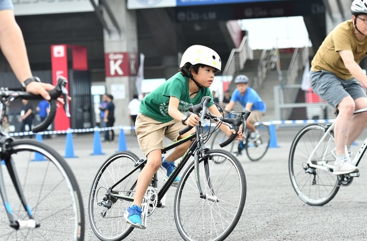 静岡県の東京2020オリンピック1年前イベントに企画協力~ゴール地点に集まった1,200人へ自転車競技の魅力を伝える~