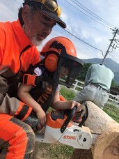 ヤングリーブス・ログ・ホームのプレスリリース画像7