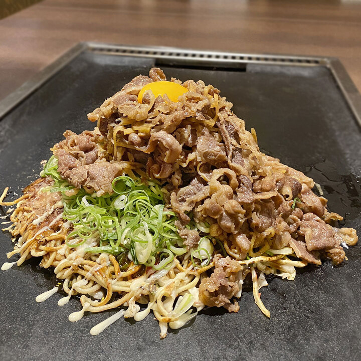 お好み焼 鉄板焼 花たぬき 看板メニューに牛肉をたっぷりのせた 牛盛りたぬき焼 を期間限定発売 夏季限定 7 30 モンテステリースホールディングス株式会社のプレスリリース お好み焼 鉄板焼 花たぬき 看板メニューに牛肉をたっぷりのせた 牛盛りたぬき焼 を期間限定発売 夏季限定 7 30 モンテステリースホールディングス株式会社のプレスリリース