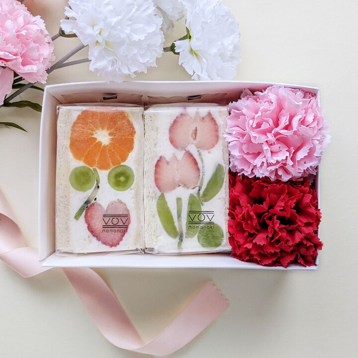 22年 母の日ギフト お花 フルーツサンドをセットでお届け 母の日限定ギフトボックス を2種類発売 通販可 モンテステリース有限会社のプレスリリース 22年 母の日ギフト お花 フルーツサンドをセットでお届け 母の日限定ギフトボックス を2種類発売 通販可 モンテステリース有限会社のプレスリリース