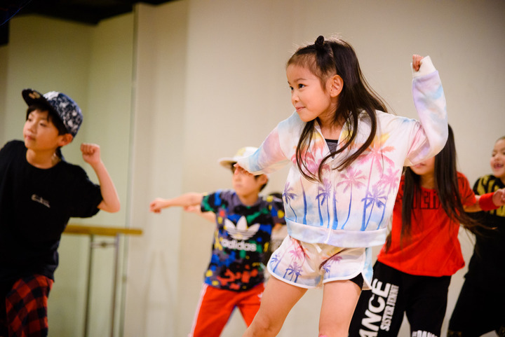加古川からアーティストを目指せる 明石加古川エリア初のavex エイベックス 公認ダンススクールが11月からスタート Veryvery合同会社のプレスリリース 加古川からアーティストを目指せる 明石加古川エリア初のavex エイベックス 公認ダンススクールが11月からスタート Veryvery合同会社のプレスリリース