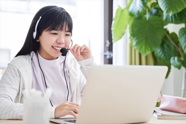夏休みの英語力アップ達成を応援! お子様がご父兄様と一緒に受講できる担任制の短期集中オンライン英会話を提供開始