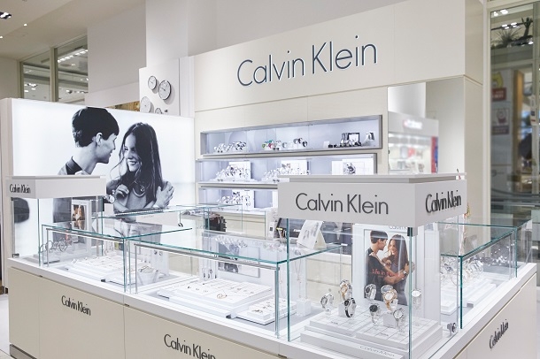 テラハ カップルに学ぶ クリスマスに贈り合いたい恋人アイテム集 トレンダーズ株式会社のプレスリリース テラハ カップルに学ぶ クリスマスに贈り合いたい恋人アイテム集 トレンダーズ株式会社のプレスリリース