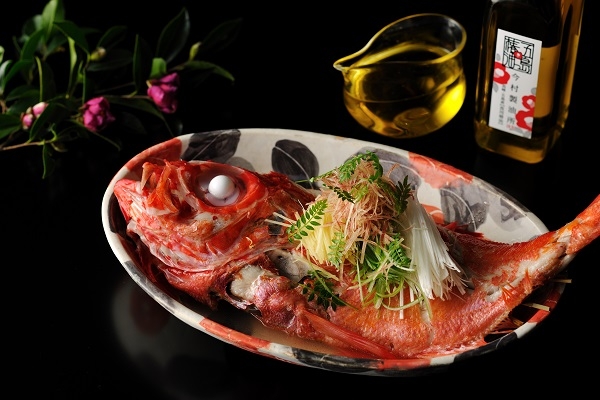 3月1日 5月31日 界 伊東 伊豆ならではの恵みを味わう特別会席 金目鯛の椿蒸し 登場 星野リゾートのプレスリリース 3月1日 5月31日 界 伊東 伊豆ならではの恵みを味わう特別会席 金目鯛の椿蒸し 登場 星野リゾートのプレスリリース