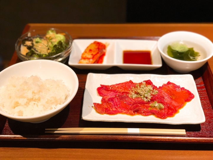 訳ありランチメニュー 牛 生タン の切り落とし定食ランチ ライスおかわり自由の1000円ランチ 焼肉ホルモン 山水縁 虎ノ門 港区 虎ノ門駅 神谷町駅 新橋 株式会社フォースタイルのプレスリリース 訳ありランチメニュー 牛 生タン の切り落とし定食ランチ ライスおかわり自由の1000円ランチ 焼肉ホルモン 山水縁 虎ノ門 港区 虎ノ門駅 神谷町駅 新橋 株式会社フォースタイルのプレスリリース