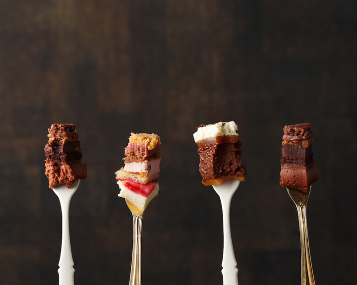 カカオの歴史から生まれた 黄金に輝くクリスマスケーキ 横浜チョコレートの バニラビーンズ 10月17日 木 よりケーキ予約開始 チョコレートデザイン株式会社のプレスリリース