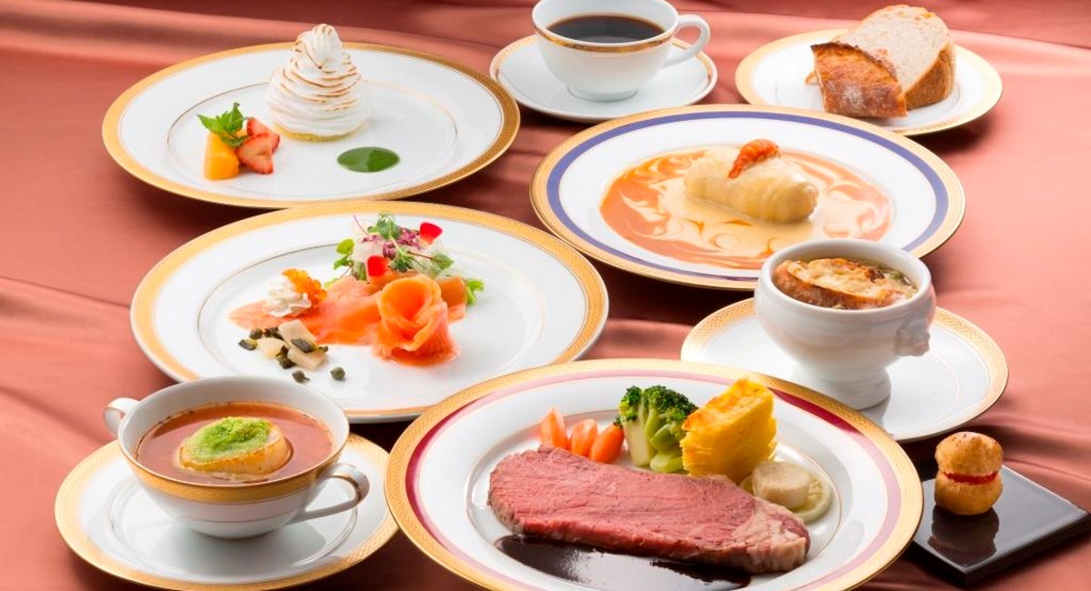 センチュリーロイヤルホテル 北海道 京都 回転レストラン 共同企画 Part5 2ホテルの回転レストランで 昭和レトロディナー を提供 札幌国際 観光株式会社 のプレスリリース