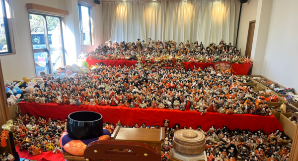心を込めて思い出のお人形に最後のありがとうを。「第83人形供養祭」が2026年3月25日に平塚で開催、雛人形・五月人形・ぬいぐるみ・ガラスケース入りなど広く対応