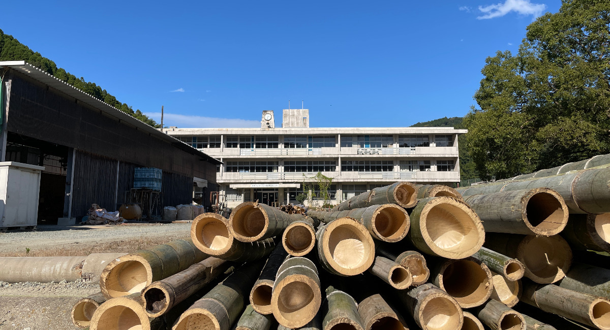 福岡県八女市で開発 竹粉末を使った環境に優しいオリジナルポリ袋