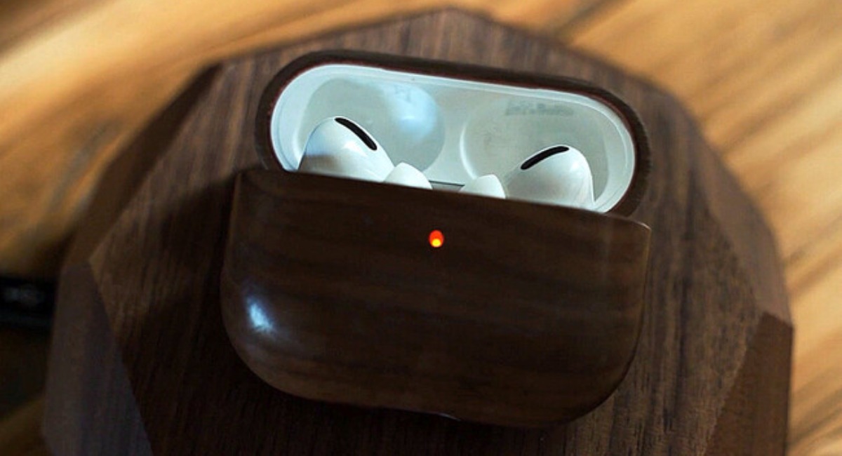 人気につき再入荷！】木製の手触りが魅力 OAKYWOOD WALNUT AirPods Pro