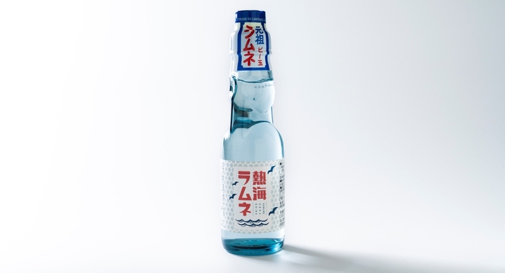 熱海温泉の新名物 熱海ラムネ が5月17日に発売 日本の夏の風物詩であるラムネ文化を守るため 納得の味 と 満足の質感 でラムネが完成 ビー玉でなくエー玉 伊豆半島合同会社のプレスリリース 熱海温泉の新名物 熱海ラムネ が5月17日に発売 日本の夏の風物詩であるラムネ文化を守るため 納得の味 と 満足の質感 でラムネが完成 ビー玉でなくエー玉 伊豆半島合同会社のプレスリリース