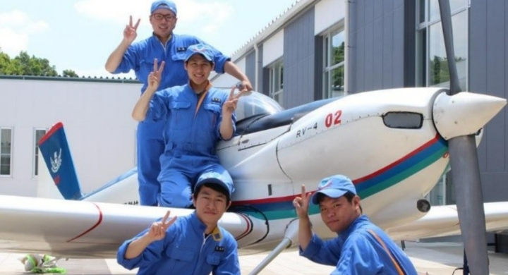 中日本航空専門学校と小牧工業高等学校が連携協定を締結 調印式 贈呈式 21年3月19日 金 13 30 小型実習航空機rv 4を移設して贈呈 中日本航空専門学校のプレスリリース 中日本航空専門学校と小牧工業高等学校が連携協定を締結 調印式 贈呈式 21年3月19日 金 13 30 小型実習航空機rv 4を移設して贈呈 中日本航空専門学校のプレスリリース