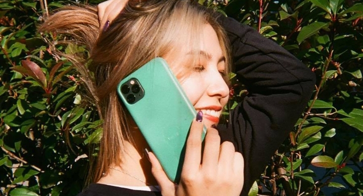 エコは地味なんてもう言わせない 長谷川ミラとtidal Green タイダル グリーン の期間限定コラボiphoneケース 合同会社kmlab Japanのプレスリリース エコは地味なんてもう言わせない 長谷川ミラとtidal Green タイダル グリーン の期間限定コラボiphoneケース 合同会社kmlab Japanのプレスリリース