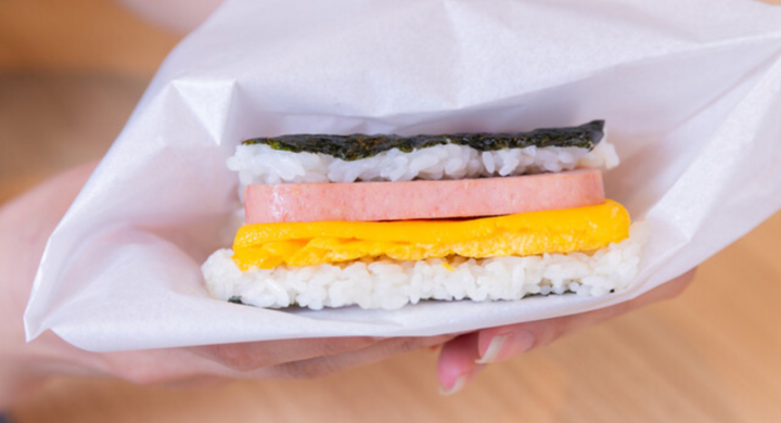 有名人が集まる東京池袋駅西口のおにぎり屋 ポークたまごおにぎりカフェ 株式会社ラナルータのプレスリリース 有名人が集まる東京池袋駅西口のおにぎり屋 ポークたまごおにぎりカフェ 株式会社ラナルータのプレスリリース