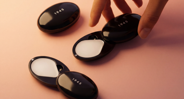 SHOLAYERED初の“練り香水”が誕生。どこでも、そっと心に寄り添う。「1945 SOLID PERFUME(ソリッドパフューム)」新登場