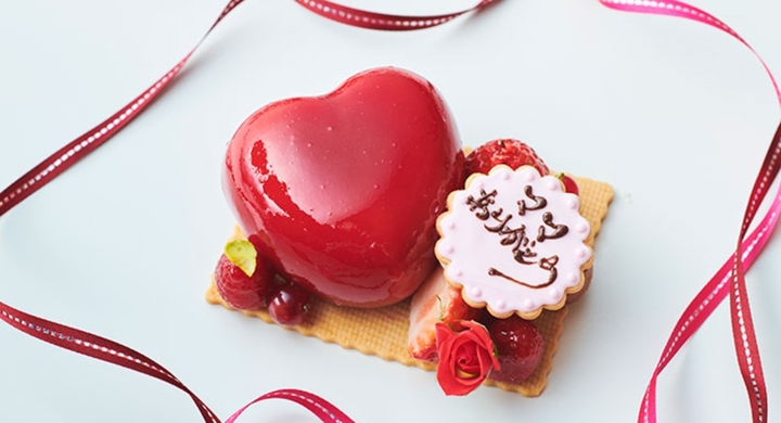 感謝を伝える 母の日ケーキ いちごとアプリコットのジュレ入りのチーズムース 横浜ロイヤルパークホテル みなとみらいprセンターのプレスリリース 感謝を伝える 母の日ケーキ いちごとアプリコットのジュレ入りのチーズムース 横浜ロイヤルパークホテル みなとみらいprセンターのプレスリリース