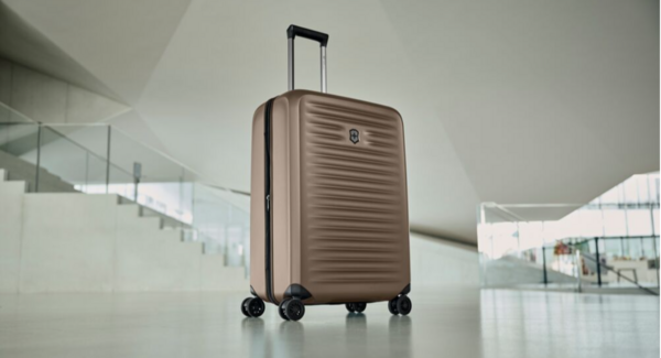 AIROX ADVANCED:軽量デザインと機能美の融合 軽やかに、自在に、そしてスタイリッシュに