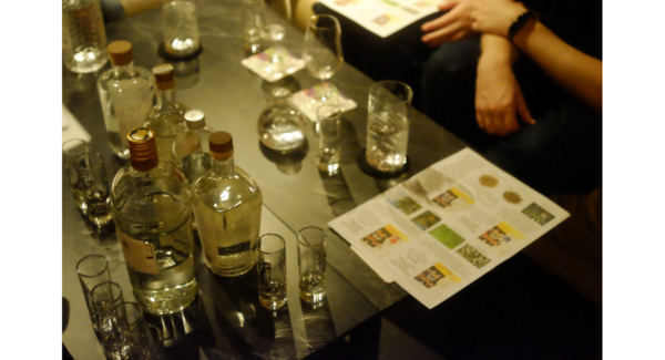 大阪発、5種のジャパニーズクラフトジンを“比較して味わう”体験訪日外国人向けツアー提供開始