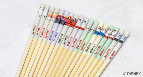 【ベイマックス】様々なコスチューム姿が可愛い!スケーターより全10種の「ブラインド 竹箸21cm BOX」が新登場